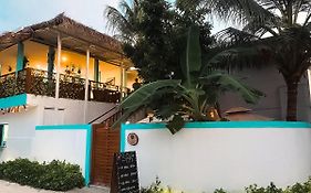 图鲁斯杜金沙异国风情酒店